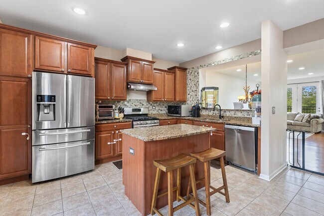 Building Photo - 2234 S Crambourne Way