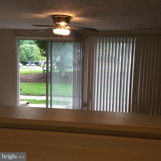 Building Photo - 17050 Capri Ln