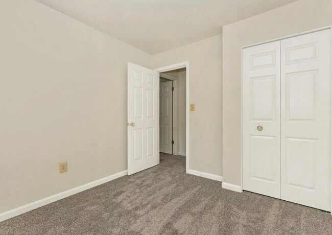 Building Photo - 5790 Katsura Ct