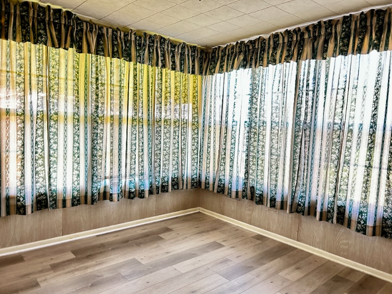 Building Photo - 222 Woodruff St