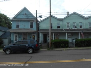 Building Photo - 530 N Main Ave