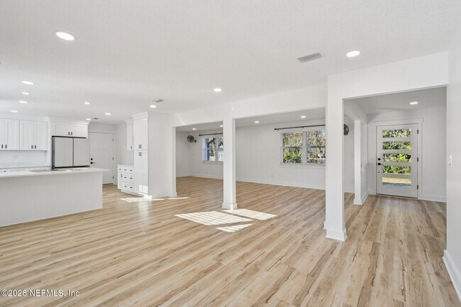 Building Photo - 3165 Creighton Forest Dr