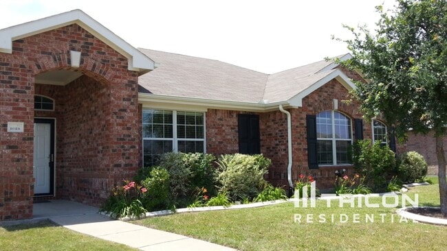 Building Photo - 1625 Ambercrest Dr