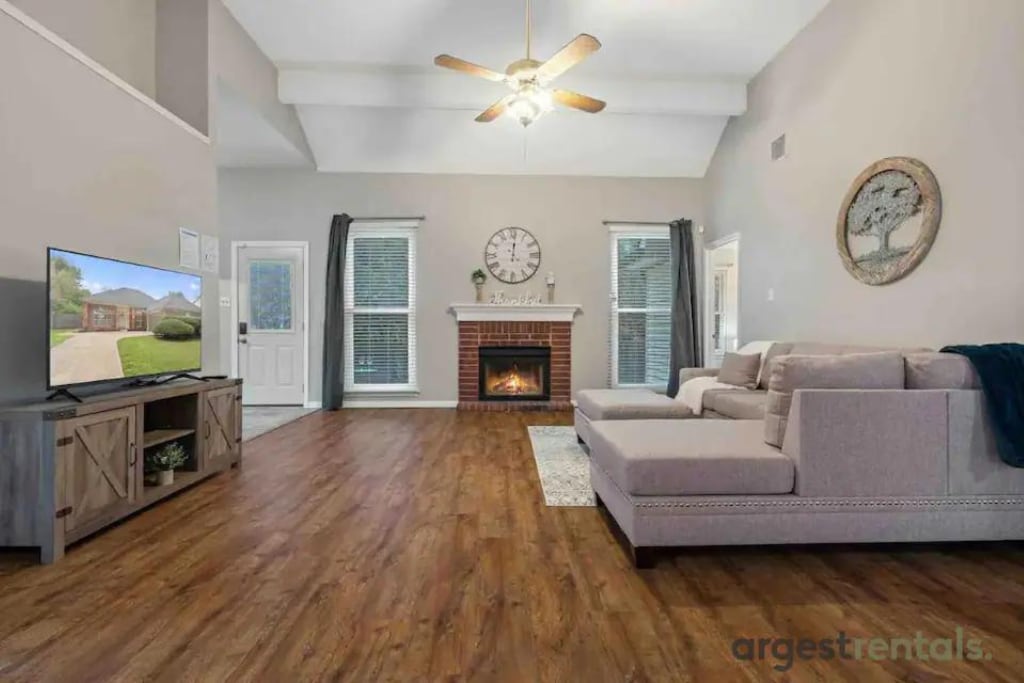 Building Photo - 4143 Norway Ln