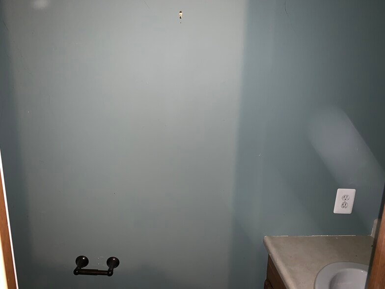 Building Photo - 4304 Royalview Dr