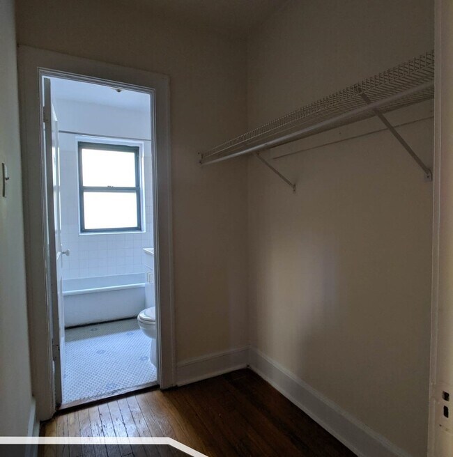 Building Photo - 2336 N Spaulding Ave