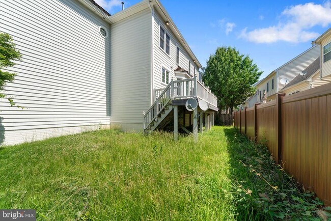 Building Photo - 2113 Arrowleaf Dr