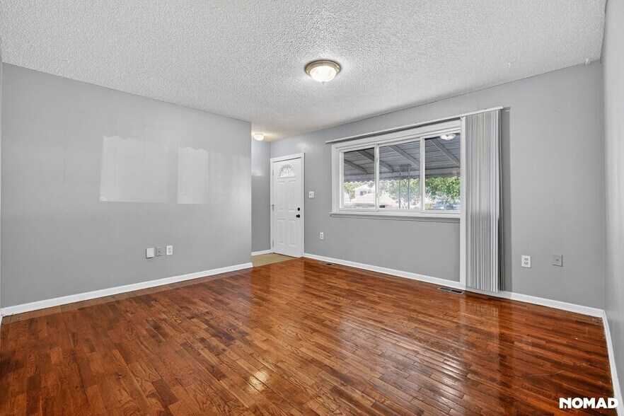 Building Photo - 1200 Nash Ave