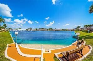 Building Photo - 725 SW 11th Ave