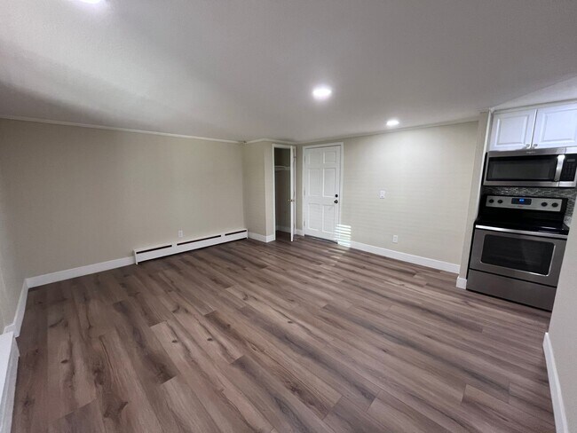 Building Photo - 336 N Grant St