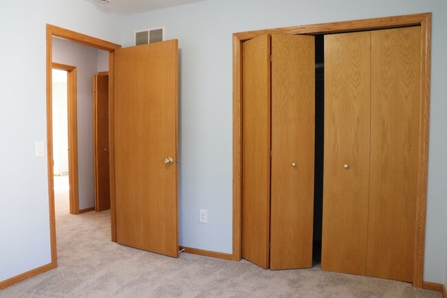 Building Photo - 6414 Pizarro Cir