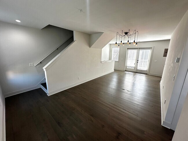 Building Photo - 609 E Duffy Ln