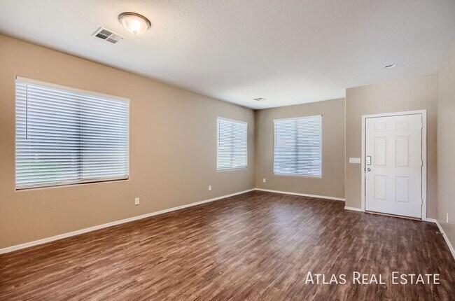 Building Photo - 3201 W Yellow Peak Dr