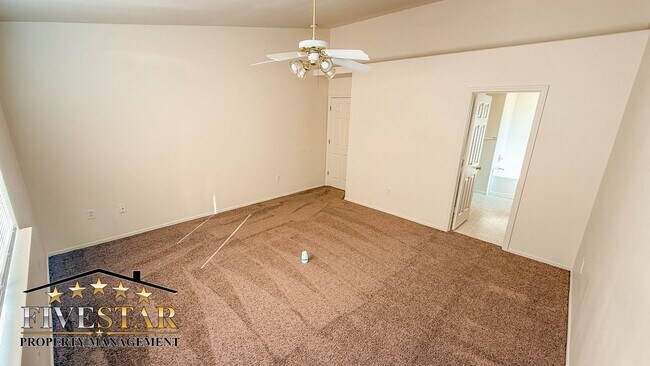 Building Photo - 2815 Flint Hills Dr