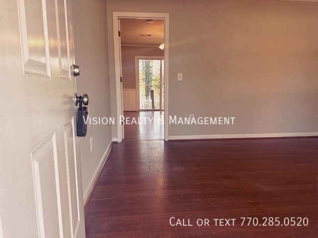 Building Photo - 95 Castlegate Cir
