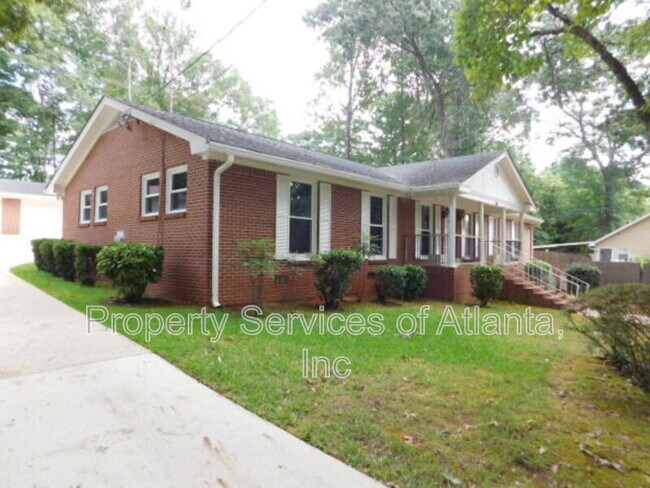 Building Photo - 4850 Lehigh Dr