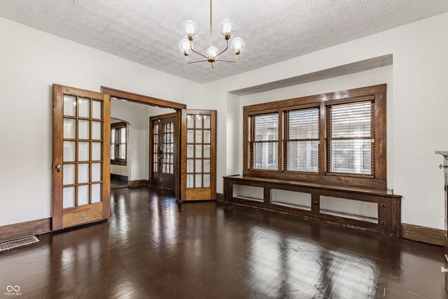 Building Photo - 1235 Tecumseh St