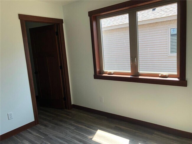 Building Photo - 1767 Aspen Ct