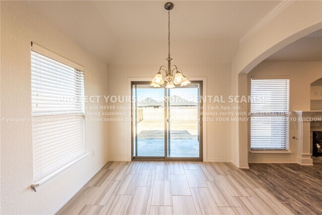 Building Photo - 4530 W Divide Dr