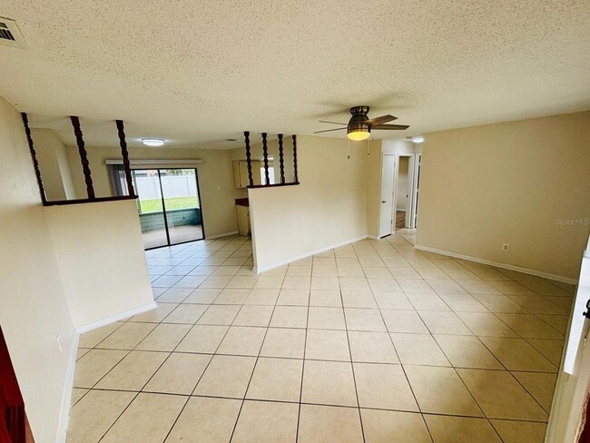 Building Photo - 9467 Montello Dr
