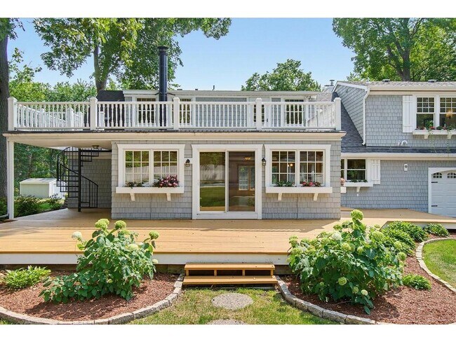Building Photo - 2615 Shadywood Rd