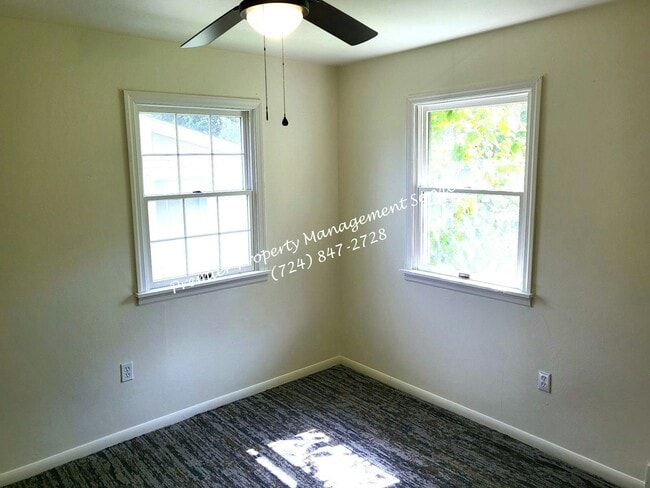 Building Photo - 136 Sawyer Dr