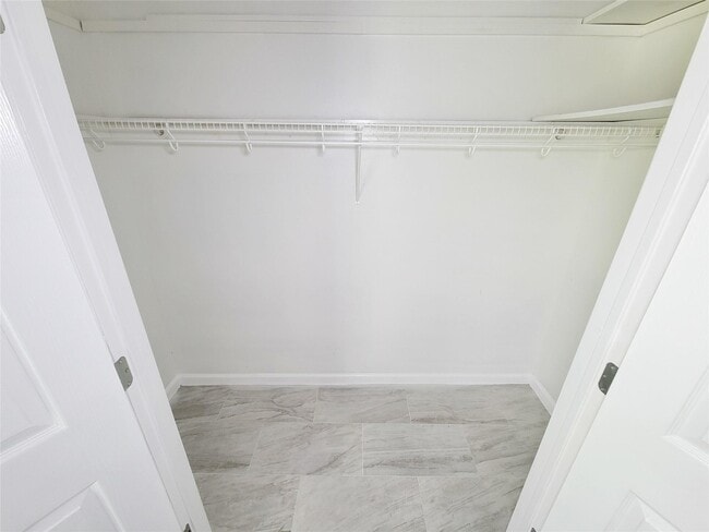 Building Photo - 5103 Karu Dr