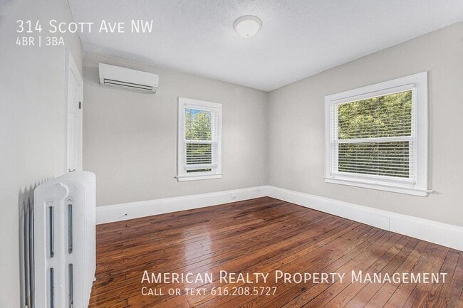 Building Photo - 314 Scott Ave NW