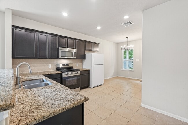 Building Photo - 12027 Rockridge Falls Dr