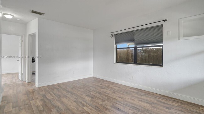 Building Photo - 6408 Grant Ct