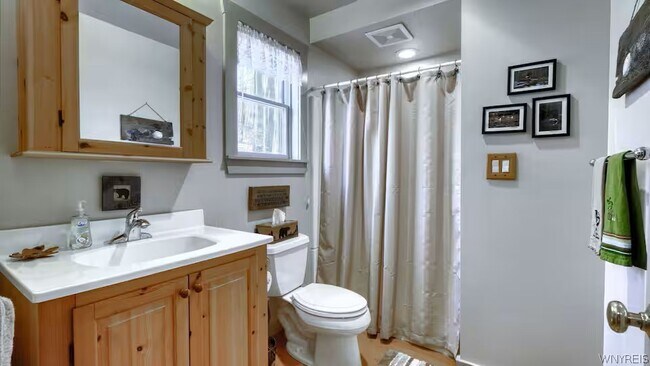 Building Photo - 6284 Dublin Hills Rd