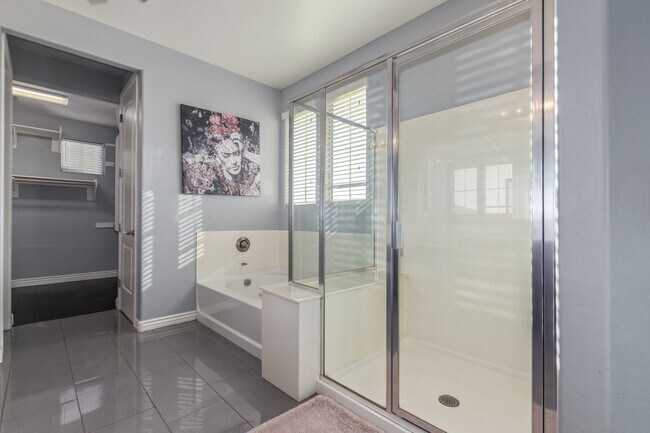 Building Photo - INCREDIBLE Executive Style homes in the po...