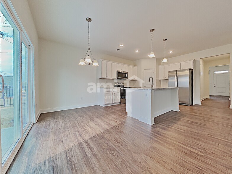 Building Photo - 4915 Franks Creek Way