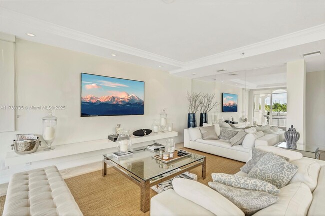 Building Photo - 19237 Fisher Island Dr