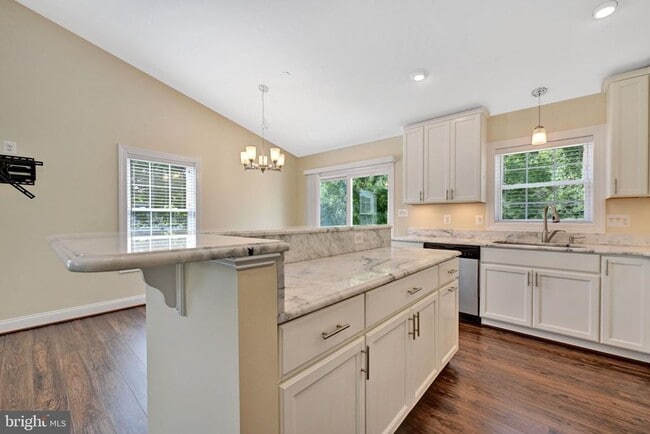 Building Photo - 965 Old Annapolis Neck Rd
