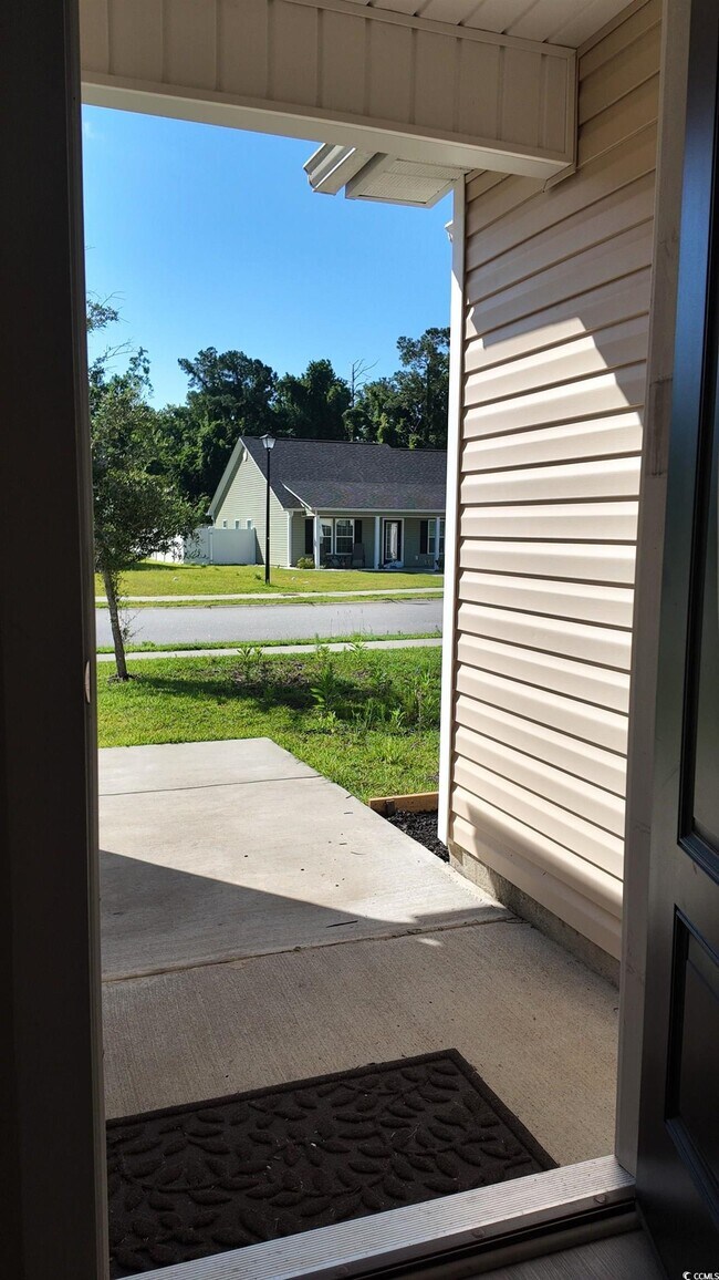Building Photo - 1561 Heirloom Dr