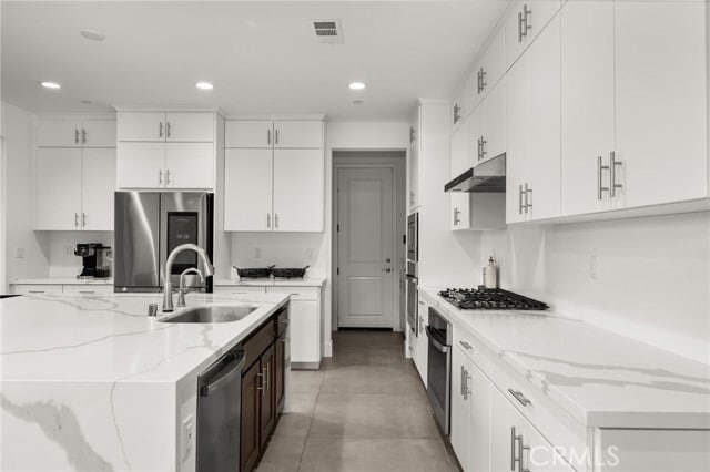 Building Photo - 11401 W Serrano Sq