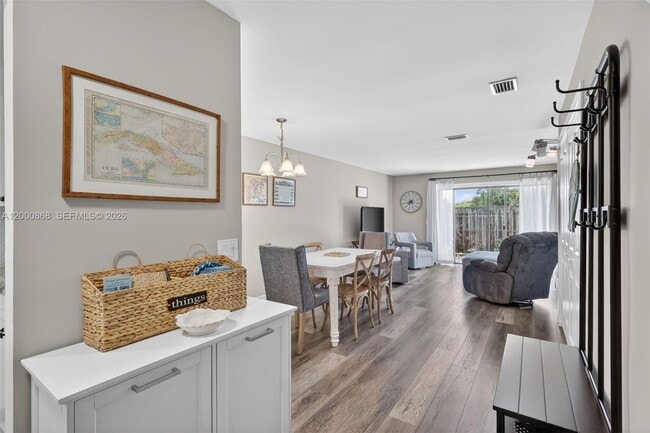 Building Photo - 9425 S Ocean Dr