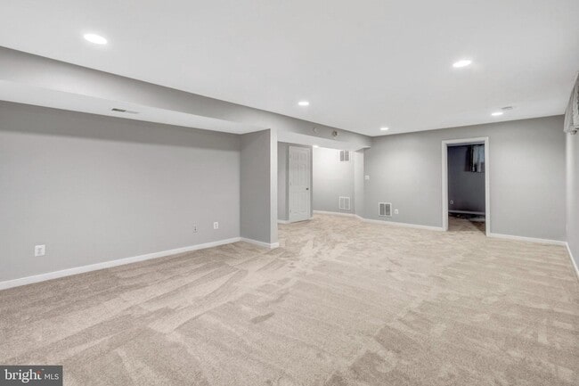 Building Photo - 26161 Rachel Hill Dr