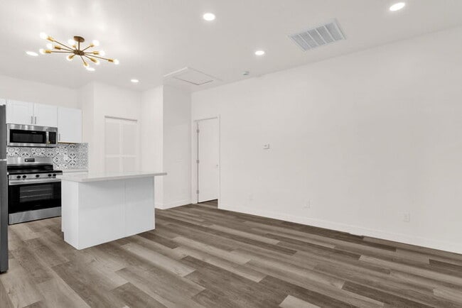 Building Photo - Brand NEW house built this year in Uptown Phx