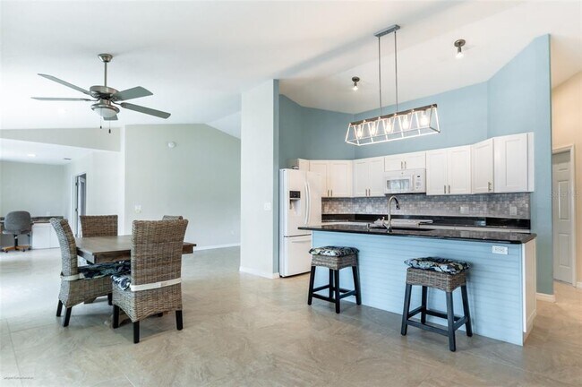 Building Photo - 18646 Kerrville Cir