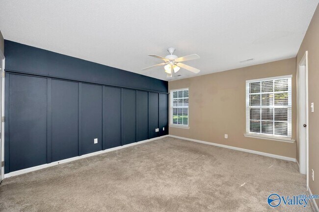 Building Photo - 247 De Jan Rd