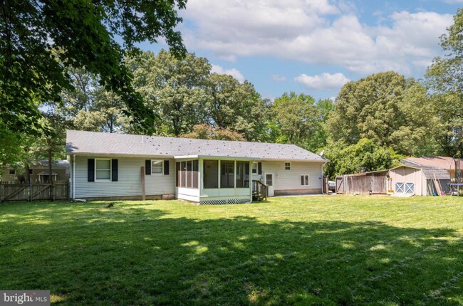 Building Photo - 44 Lexington Dr