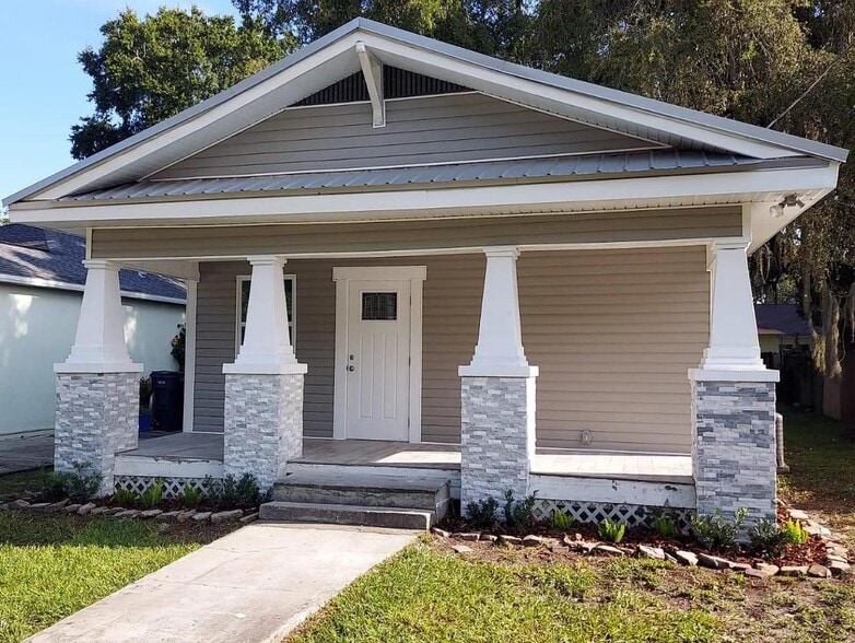 Primary Photo - 1804 E Louisiana Ave