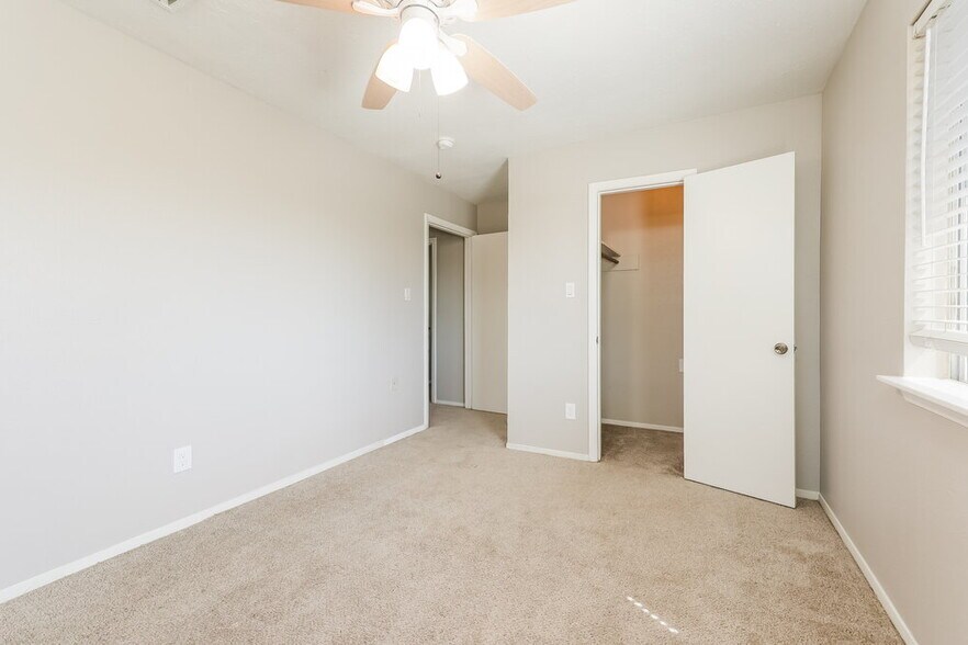 Building Photo - 19834 Packwood Dr