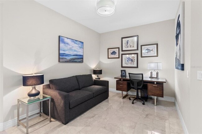 Building Photo - 1325 Snell Isle Blvd NE