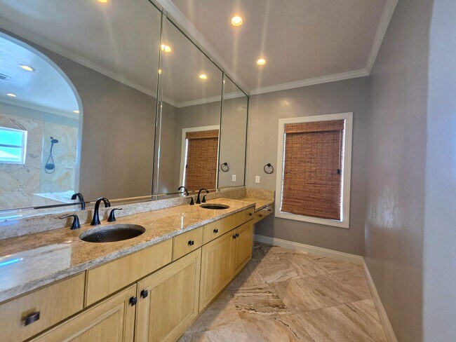 Building Photo - Waterfront 4/2 in Terry Cove with pool and boat dock