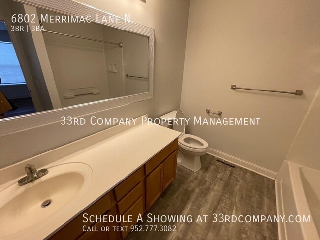 Building Photo - Beautifully Remodeled Maple Grove Townhome!