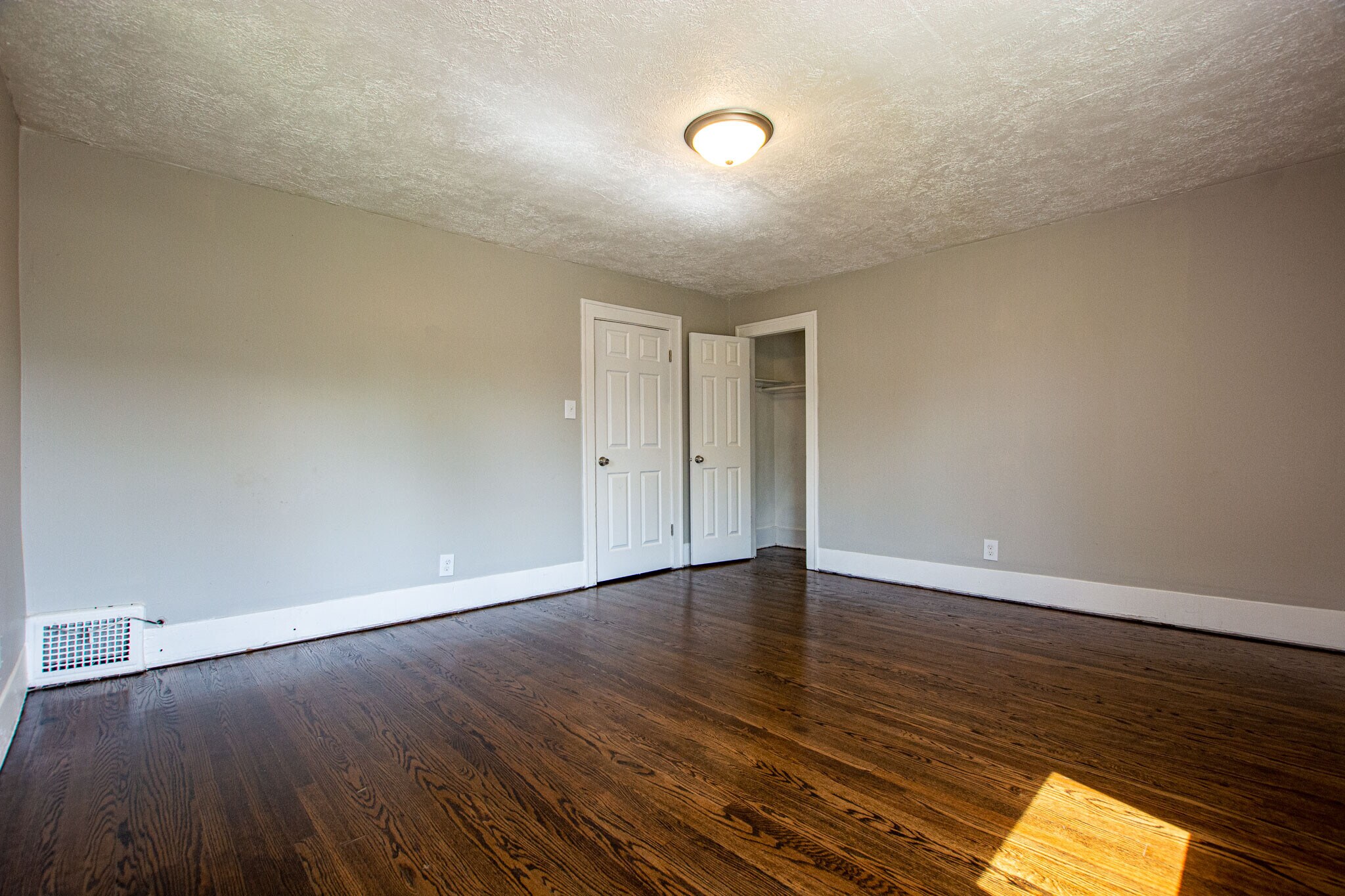 Building Photo - 110 N 38th St