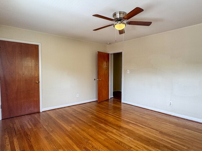 Building Photo - 3413 Granby St